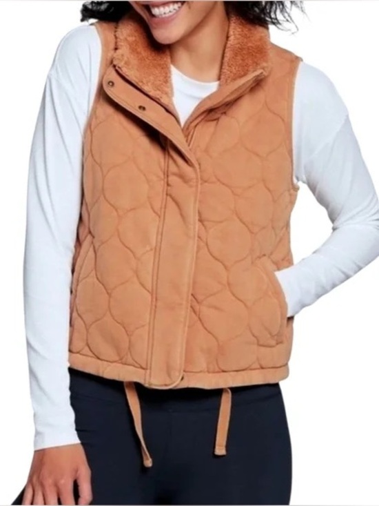 CALIA by Carrie Underwood Jackets & Blazers - CALIA by Carrie Underwood Quilted Sherpa-Lined Vest - Camel Brown